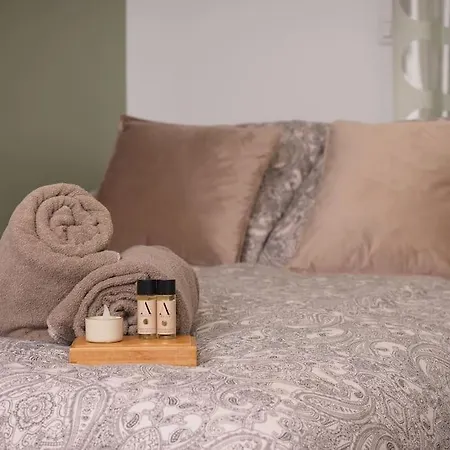 Cosy Fleur De Lys *